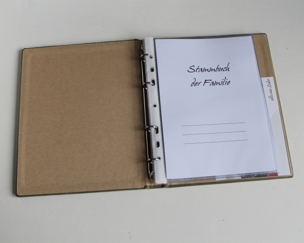 Stammbuch ♥LEBENSBAUM♥ aus hell grünem Nappaleder, DIN A5